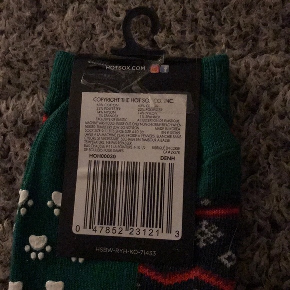 Never worn cat Christmas socks - Picture 2 of 2